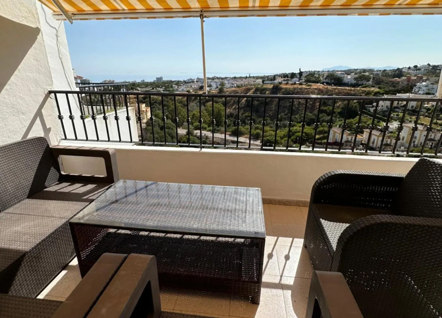 Luminoso Atico Duplex Con Vistas Al Mar Apartment Malaga