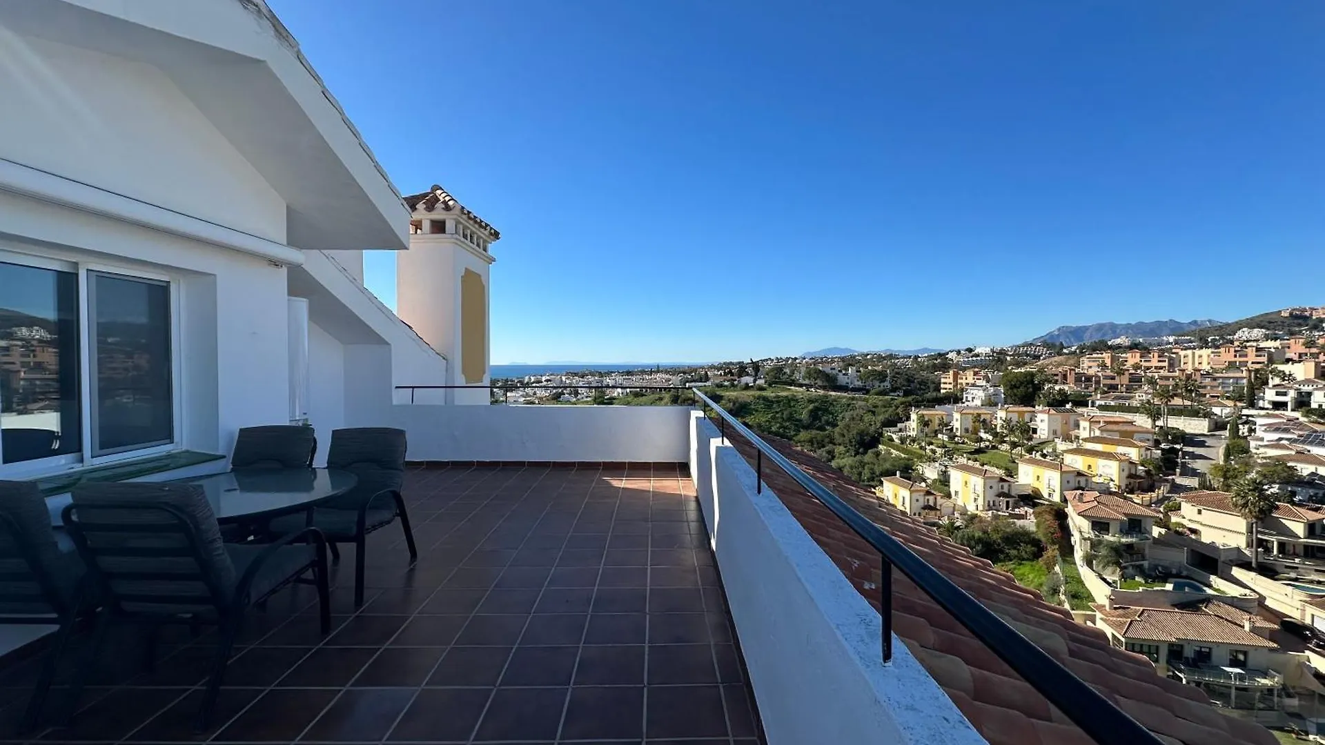 Luminoso Atico Duplex Con Vistas Al Mar Διαμέρισμα Μάλαγα 0*,