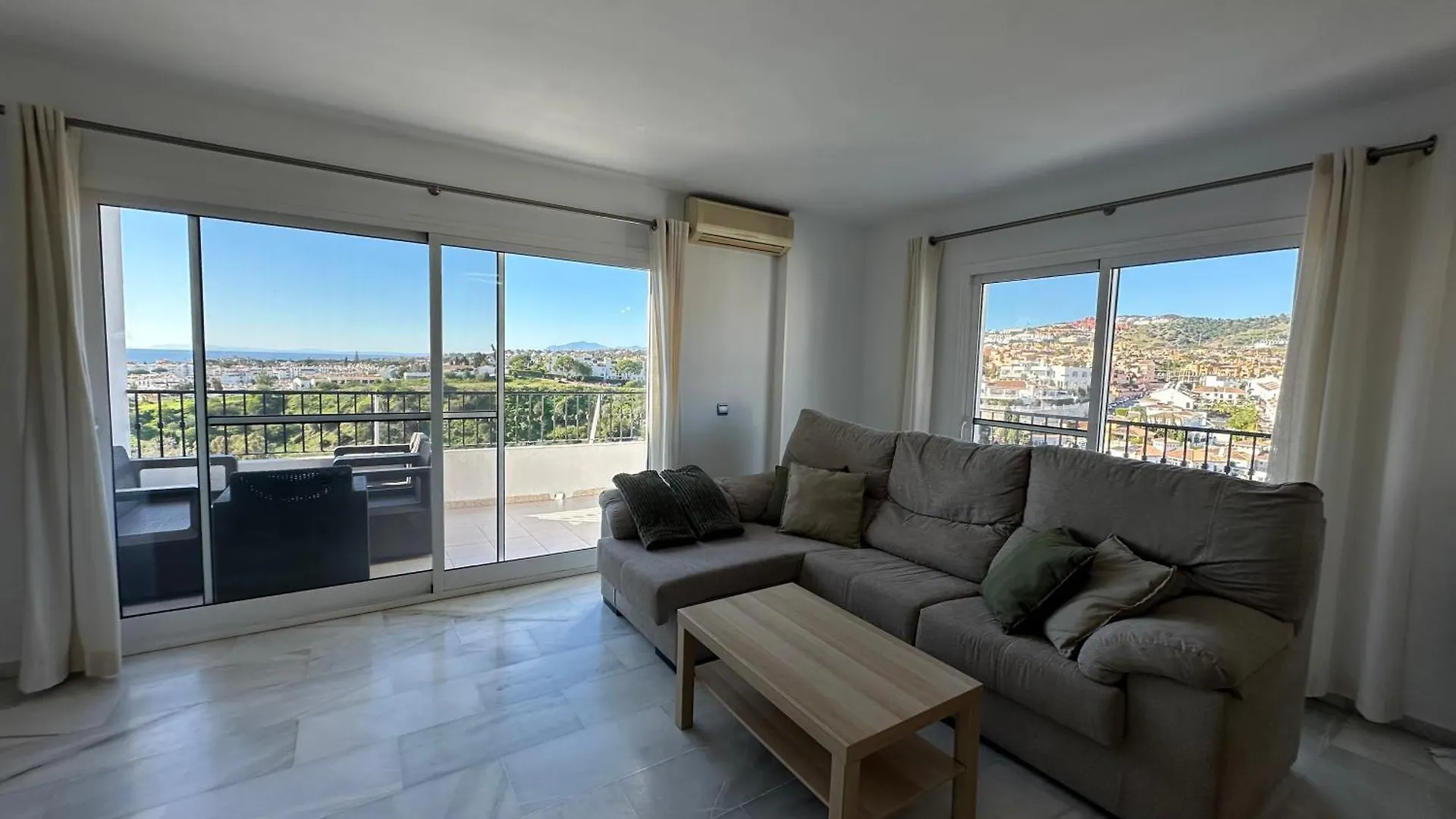 Luminoso Atico Duplex Con Vistas Al Mar Διαμέρισμα Μάλαγα